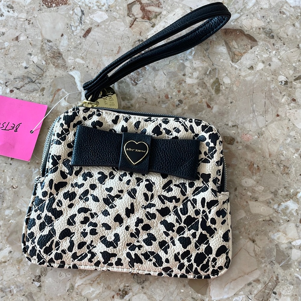 NWT betsey Johnson leopard cheeta clutch / wristlet